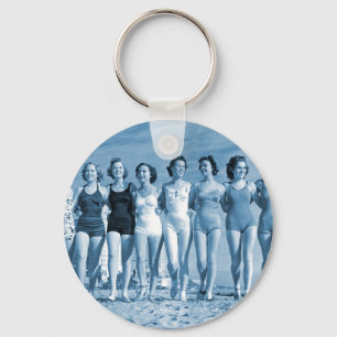 Vintage Retro Women Kitsch Surfing Beach Nuts Sleutelhanger