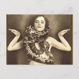 Vintage Retro Women Sideshow Snake Charmer Briefkaart