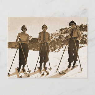 Vintage Retro Women Skiing Ski Bums 1942 Briefkaart