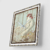 Vintage Rooster op Rustic Wooden Board  Vierkante Klok (Hoek)