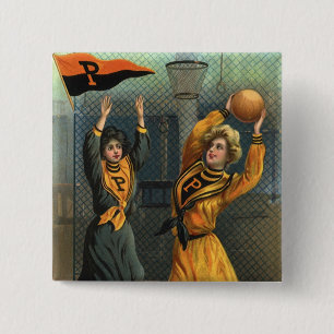 Vintage sport, vrouwenbasketbalteam in spel vierkante button 5,1 cm