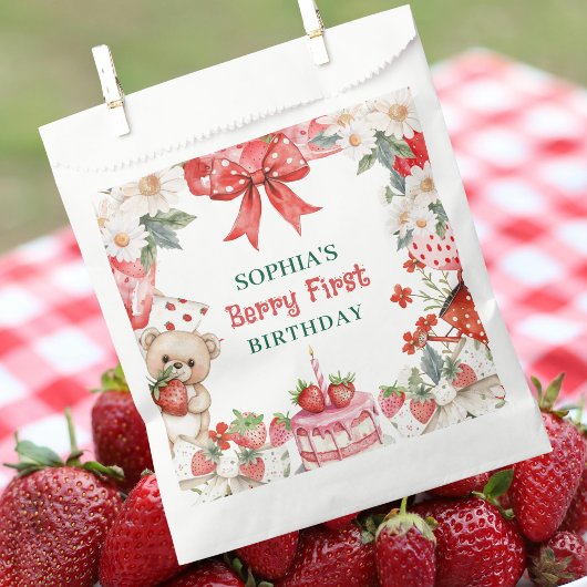 Vintage Strawberry Berry First Birthday  Bedankzakje