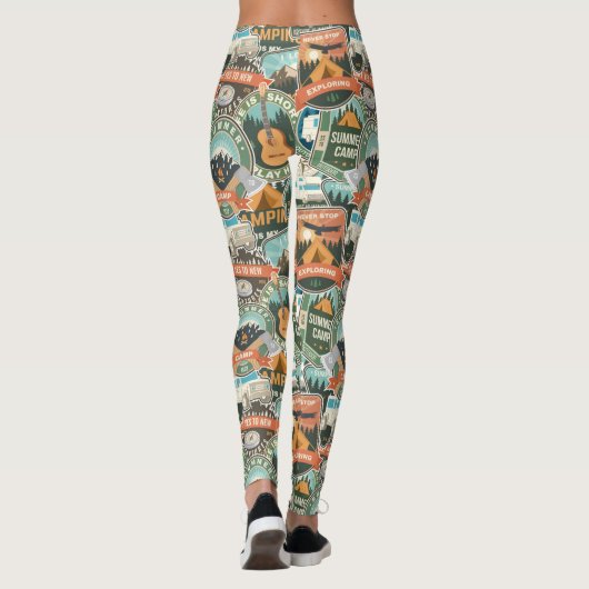 Vintage Travel Explorer Patroon Leggings (Achterkant)