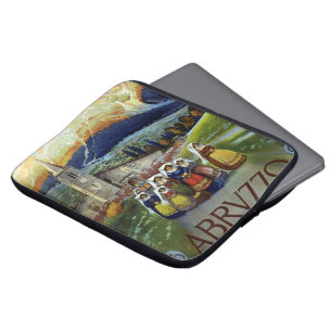Vintage Travel, Vrouwen in de Abruzzen, Italië Laptop Sleeve