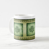 Vintage trendy grundge Irish shamrock Koffiemok (Voorkant links)