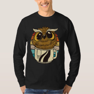 Vintage uil in een koffiekopje koffie nachtuil t-shirt