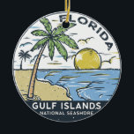 Vintage van de Golfeilanden National Seashore Flor Keramisch Ornament<br><div class="desc">De Golf van de Golfeilanden,  de Nationale Seashore,  heeft handtekeningen gemaakt met palmbomen en golven op de achtergrond. Ideaal voor iedereen die graag een bezoek brengt aan de Golfeilanden National Seashore.</div>