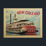 Vintage van de rivier de Boat in het Briefkaart Lo<br><div class="desc">Het nieuwe Orleans Louisiana-ontwerp in Vintage Travel-stijl met een peddel rivierboot met blauwe lucht en wolken.</div>