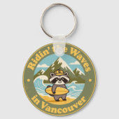 Vintage Vancouver Raccoon Surfer Sleutelhanger (Achterkant)