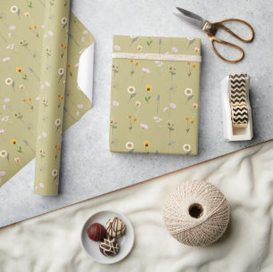 Vintage Waterverf Wildflowercollage op Saliegroen Cadeaupapier