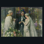Vintage Wedding, Bride en Groom met Menorah Snijplank<br><div class="desc">Vintage illustratie liefde en romance bruiloft ceremonie afbeelding met een paar dat getrouwd is in een mooie synagoge met gekleurde glazen ramen,  bloemen en een zeven tak menorah. De bruid draagt een lange witte trouwjurk en de bruidegom is knap in zijn tuxedo.</div>