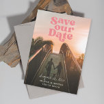 Vintage Wedding Save the Date<br><div class="desc">"sparen onze datum"kan worden geschraapt,  worden bewogen en de kleur wordt veranderd,  maar de formulering is niet editable voor grafisch zelf; facultatieve tekst op de achterkant; pas verder aan om uw eigen backerkleur te kiezen en doopvonten op de bodem voor en achterkant te veranderen.</div>