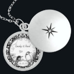 Vintage Woodpeckers Jubileum Ketting<br><div class="desc">De Kettingen van de Weddenschap van het huwelijk van het huwelijk - om achtergrondkleur te veranderen - klik aanpassen - geef uit - kies laatste hulpmiddel in daling onderaan menu en kies van één van de getoonde kleuren of ga uw rgb hexcode voor uw kleur van de douanebruiloft in -...</div>
