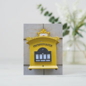 Vintage Yellow Mailbox, Dresden, Germany Briefkaart (Staand voorkant)