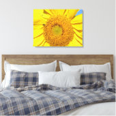 Vinyl Fotobehang - Vlieg op Zonnebloem Canvas Afdruk (Insitu (Slaapkamer))