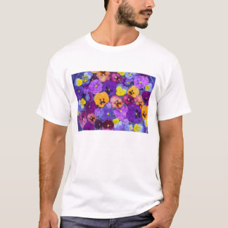 Viola bloemen drijvend in vogelbad met dauw t-shirt