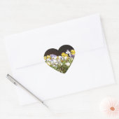 Violas in een stenen trog. hart sticker (Envelop)