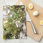 Violas in een stenen trog. theedoek (Quarter Fold)