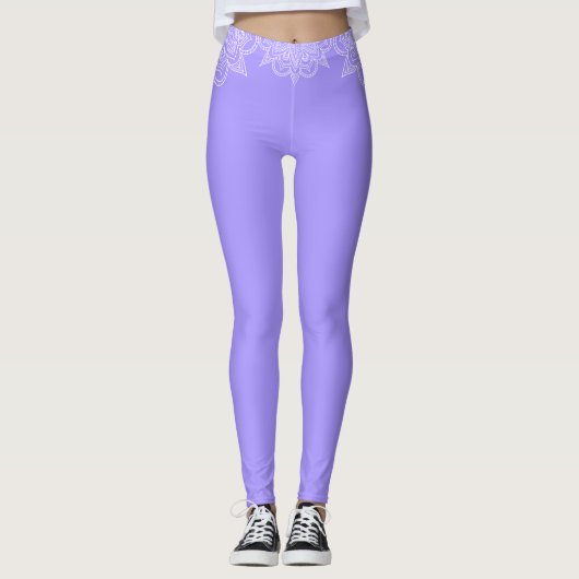Violet and White Lace Mandala Yoga Leggings (Voorkant)