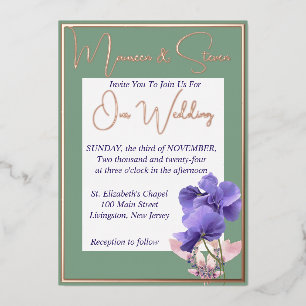Violet Bloemen op Groene & Witte Bruiloft Folie Uitnodiging