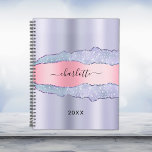 Violet blush roze agaat marmer naam 2025 planner<br><div class="desc">Violet,  lavender,  gekleurd en wazig roze metaal en geroosterd,  marmer stone print als achtergrond. Personaliseer en voeg jouw naam toe. De naam wordt geschreven met een modern handgeschreven stijlmanuscript met letters.</div>