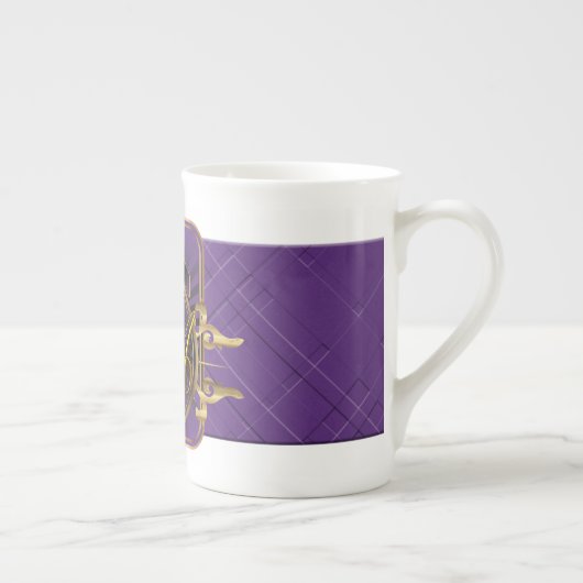 Violet Duchess "A" Letter Monogram Bone China Mok (Rechts)