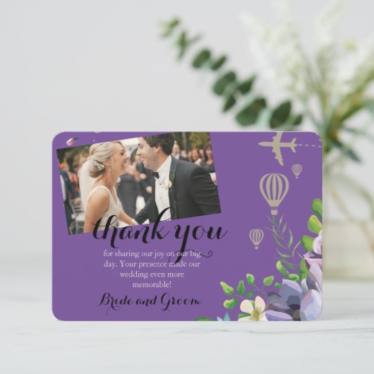 Violet Floral en Travel Thleding Wedding Bedankkaart (Staand voorkant)