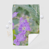 Violet Geranium Wildflower Foto met Jouw naam Golfhanddoek (Insitu)