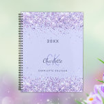 Violet glitter monogram initialen script 2023 planner<br><div class="desc">Een violet,  lavender gekleurde achtergrond met faux glitter stof. Pas uw voornaam,  monogram initialen,  volledige naam en een jaar aan en voeg deze toe.</div>