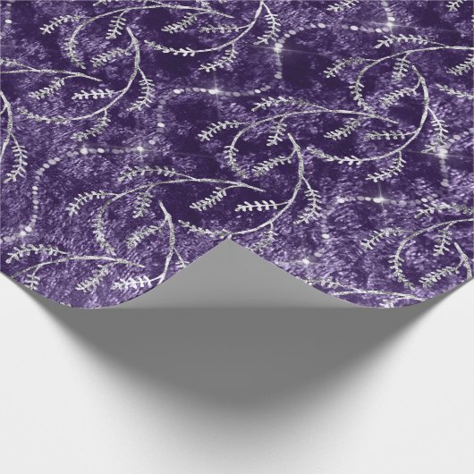 Violet Grape Sparkly Laurel Floral Silver Diamonds Cadeaupapier (Hoek)