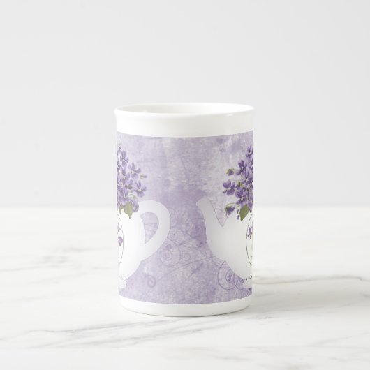 Violet in Mok met theepot-China (Voorkant)