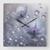 Violet Kosmos en Dew Drops Vierkante Klok (Voorkant)