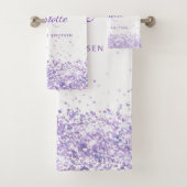 Violet lavendel witte naam monogram bad handdoek (Insitu)