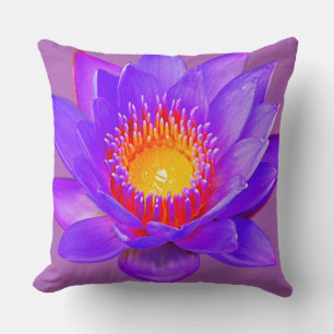 Violet Lotus Flower Kussen