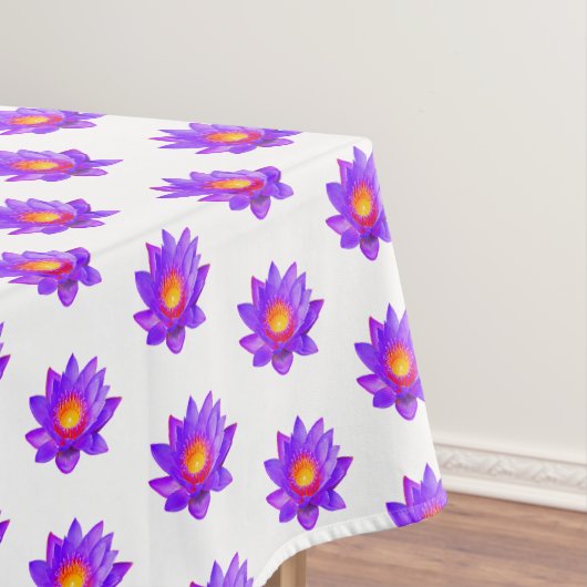 Violet Lotus Flowers op White Tablecloth Tafelkleed (Voorbeeld)