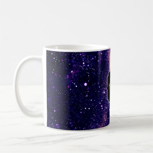 Violet paarse abstracte galaxy Custom Monogram Koffiemok (Links)