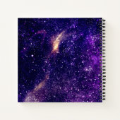 Violet paarse abstracte galaxy Custom Monogram Notitieboek (Achterkant)