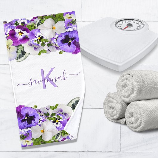 Violet paarse florals white monogram name script handdoek