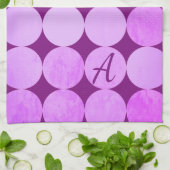 Violet, Paarse magenta & roze cirkels Monogram Theedoek (Gevouwen)