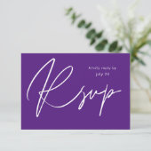 Violet Paarse MOD-kalligrafie met maaltijdkaart RS RSVP Kaartje (Staand voorkant)