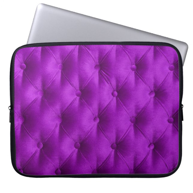 Violet paarse velvet capitone textiel background laptop sleeve (Voorkant)