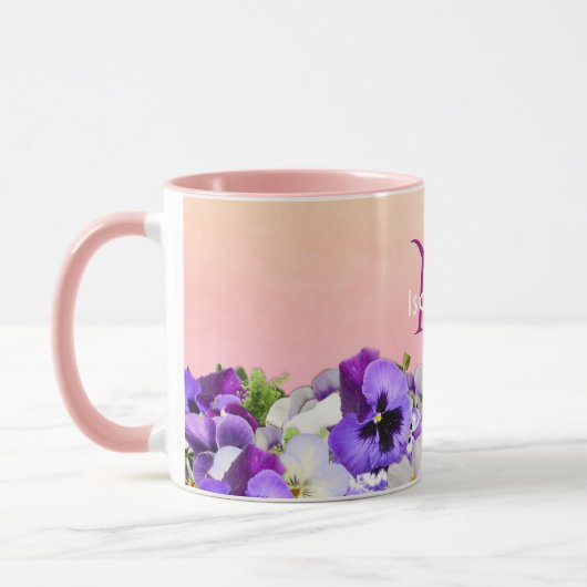 Violet pansiebloemen op perzik met monogram naam mok (Links)