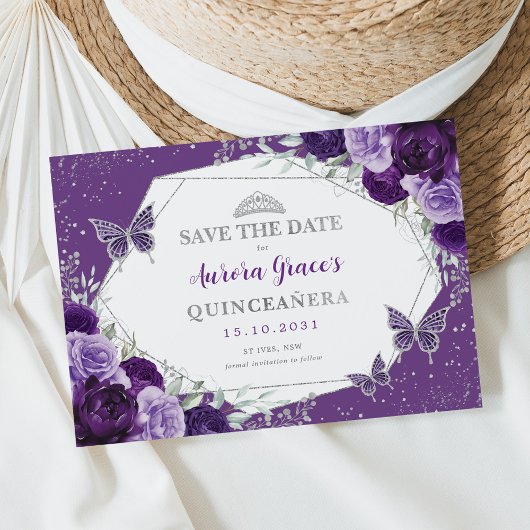 Violet Silver Quinceanera Floral Bewaar de datum Aankondiging