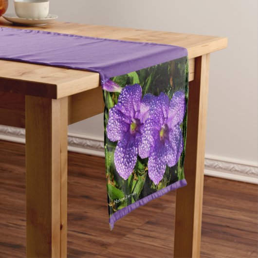 Violet Table Runner Korte Tafelloper (Voorbeeld)