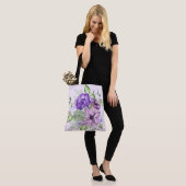 Violet Waterverf Floral All-Over-Print Canvas tas (Op model)