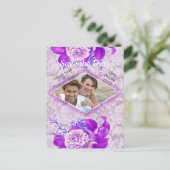 Violet / White Rose Bloemen op Groen patroon papie Aankondigingskaart (Staand voorkant)