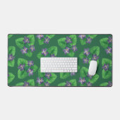 Violets op smaragdgroen bureaumat (Keyboard & Muis)