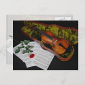 Violin en rode roos op zwarte achtergrond briefkaart (Voorkant / Achterkant)