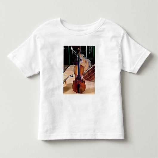 Violin, van Stradivari, Cremona, 1699 (foto); Kinder Shirts (Voorkant)