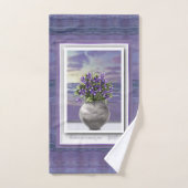 Viooltjes in een maanpot bad handdoek (Handdoek)